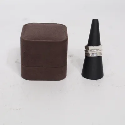 Ring (Silverfärgad) från Ani Okänd metall