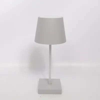 Natlampe (Grey Table Lamp) fra KiK