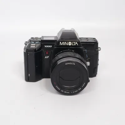 Analog systemkamera (7000) från Minolta