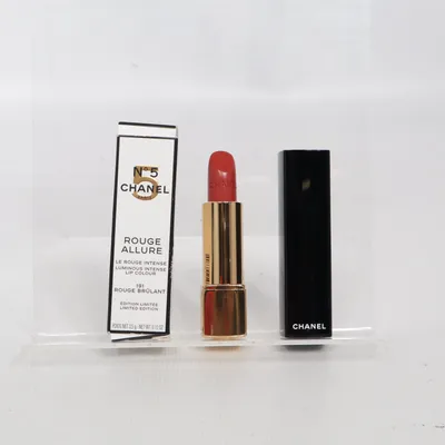 Lipstick (N°5 Rouge Allure) from Chanel