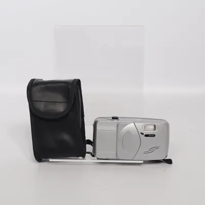 Analog compact camera (35mm Focus Free)