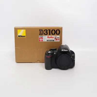 Digital compact camera (D3100) from Nikon