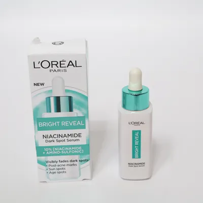 Serum (Bright Reveal, Niacinamide Dark Spor Serum) från L'Oréal Paris