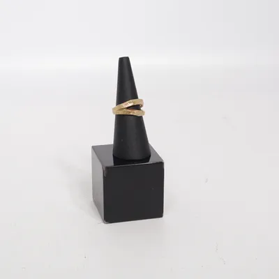 Ring (Guldfärgad) Okänd metall