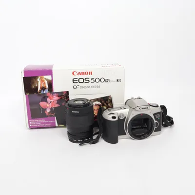 Analog systemkamera (EOS 500N) från Canon