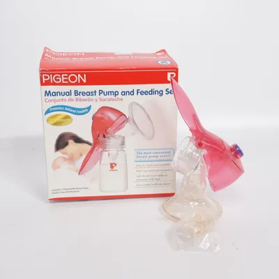 Breast pump (Red, White) from Pigeon