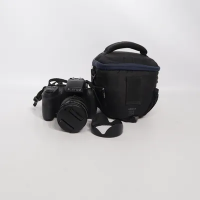 DSLR camera (Finepix Hs 35 Exr) from Fujifilm