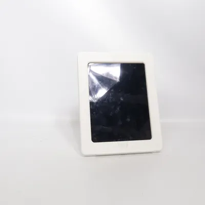Tablet (White) from Apple