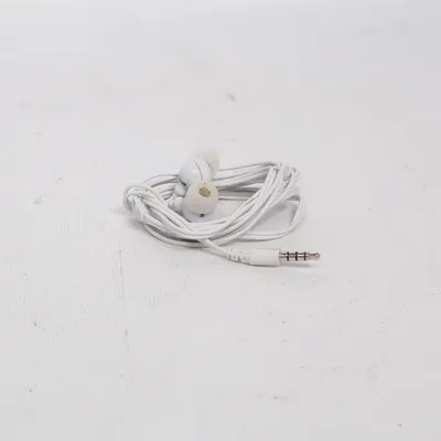 Headphones (White) from Maxell