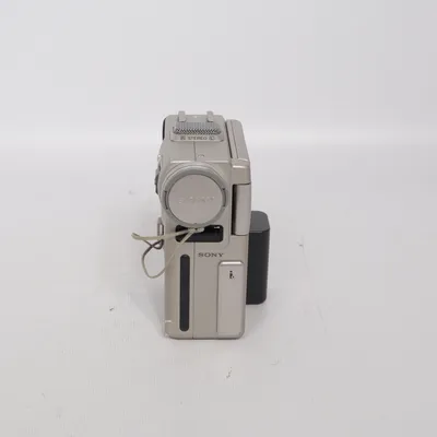 Video camera (DCR-PC1E) from Sony