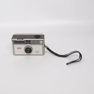 Analog kompaktkamera (Instamatic 104) från Kodak
