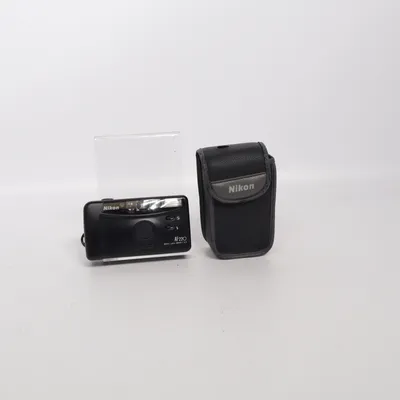 Analog kompaktkamera (AF220, Nikon Lens 29mm 1:4.5) från Nikon