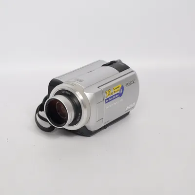 Videokamera (DCR-SR30E) från Sony