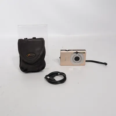 Digital kompaktkamera (Ixus 80 Is) från Canon