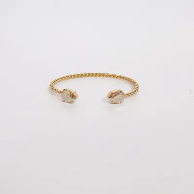 Armring (Guldfärgad) från Caroline Svedbom Okänd metall