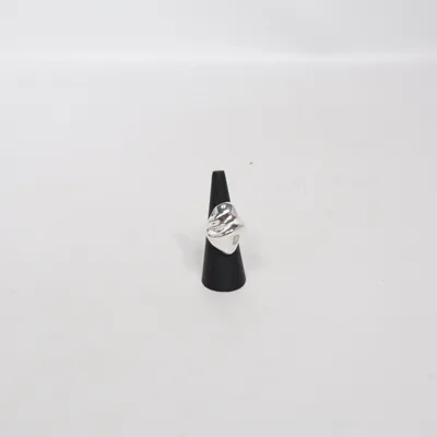 Ring (Silverfärgad) Okänd metall