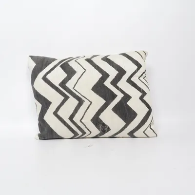 Prydnadskudde (Vit, Svart) från Zara Home