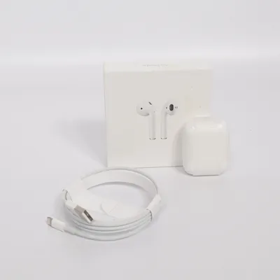 AirPods (MV7N2ZM/A) från Apple