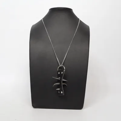 Kroppssmycke (Svart, Silverfärgad) Okänd metall