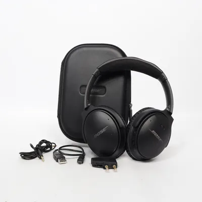 Hörlurar (Svart) från Bose
