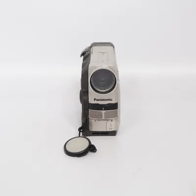 Video camera (Nv-Ds55b - f=3.7 55.5mm 1:1.8) from Panasonic