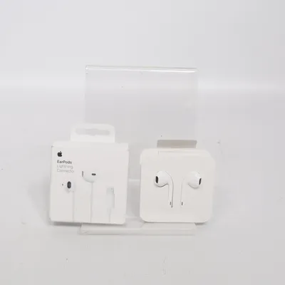 Hörlurar (A1748) från Apple