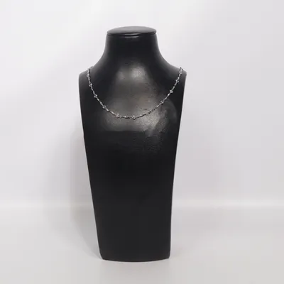 Halsband (Silverfärgad) Okänd metall