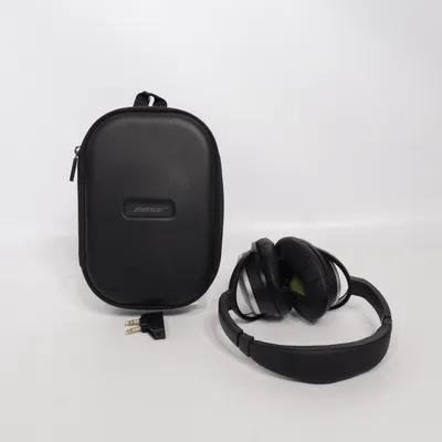 Headphones (Quietcomfort 15) from Bose