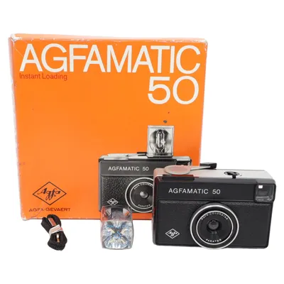 Analog kompaktkamera (AGFAMATIC 50) från Agfa