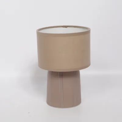 Bordlampe (519876-001/519876-002) fra Søstrene Grene