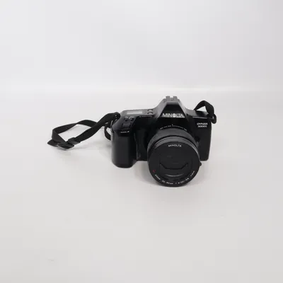 Analog systemkamera (Dynax 500si) från Minolta