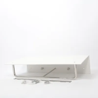 Hoedenrek (Produktbeskrivning Coat Rack är en stilig hatthylla med sex krokar och klädstång. Tillverkad av slitstarka material passar klädhängaren perfekt i offentliga vestibuler och kontorslandskap.  För upphängning i hälla eller på galge. Djup hatthylla på 30 cm. Generös längd på 100 cm. Monteras på upphängningslist.) van Frost