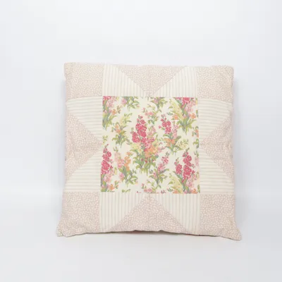 Pyntepude (Pink, Flerfarvet) fra Laura Ashley Bomuld