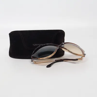 Solglasögon ( Liora TF 528) från Tom Ford
