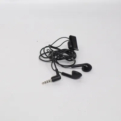 Headphones (Black) from Nokia