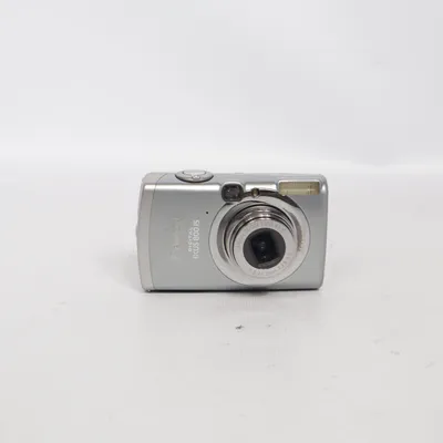 Digital kompaktkamera (Digital Ixus 800 Is) från Canon