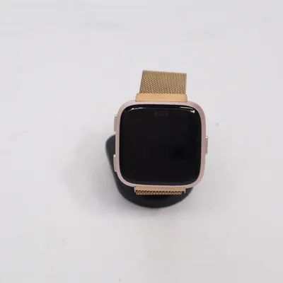 Smartwatch (Guldfärgad) från FitBit