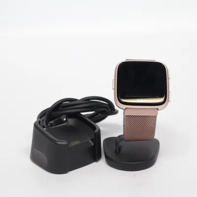 Smart watch (Rosegold) from FitBit