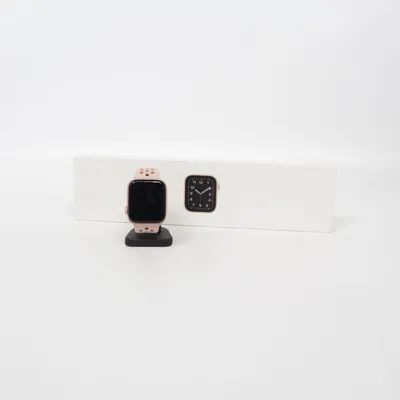 Smartwatch (Roséguldfärgad) från Apple