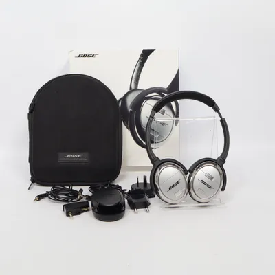 Hörlurar (QC3) från Bose