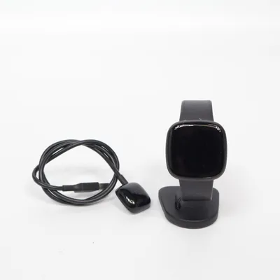 Smart watch (Black) from FitBit