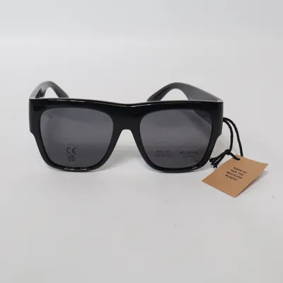 Solglasögon (Svart) från Pilgrim