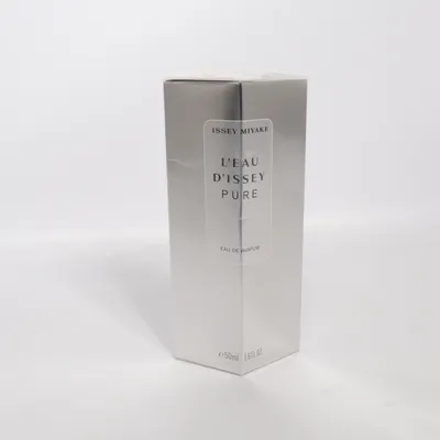 Eau de Parfum (L' Eau D' Issey Pure) från Issey Miyake