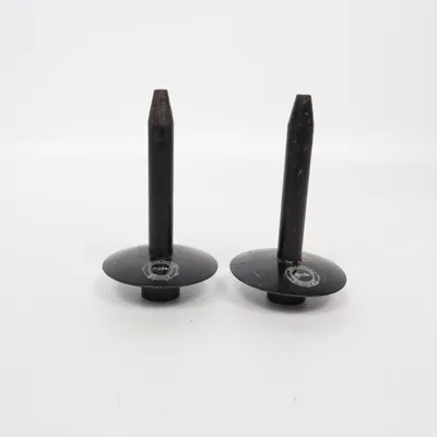 Ljusstake (Svart) från Bruka Design