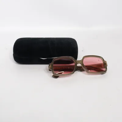 Solglasögon (GG0704S) från Gucci