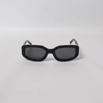 Solglasögon (Svart) från VEHLA