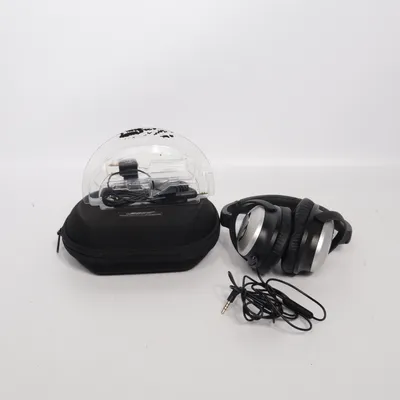 Headphones (QuietComfort 15) from Bose