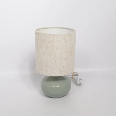 Bordslampa (EIVIN) från Jysk