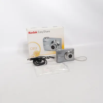Kompaktkamera ( Kodak EasyShare C813 kompakt digital kamera: 8,2 megapixels upplösning och 3x optisk zoom, Inkluderar originalkartong och tillbehör,drivs av 2AA batterier) fra Kodak