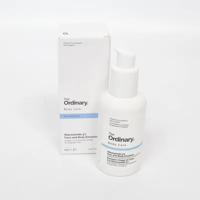 Serum (Niacinamide 5% Face and Body Emulsion) van The Ordinary